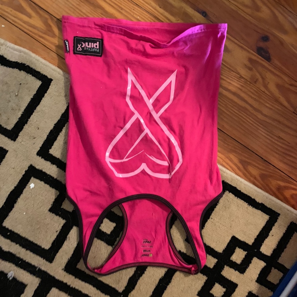 Party in pink Zumba tank